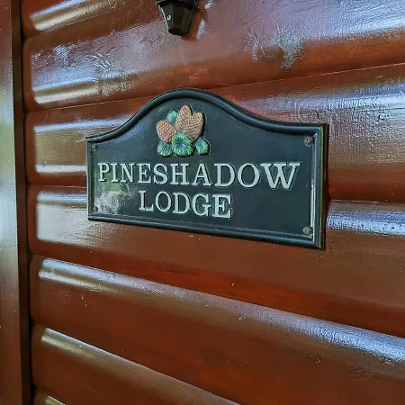 Pineshadow Lodge-Dog Friendly Kenwick Park Louth Louth  Exterior photo