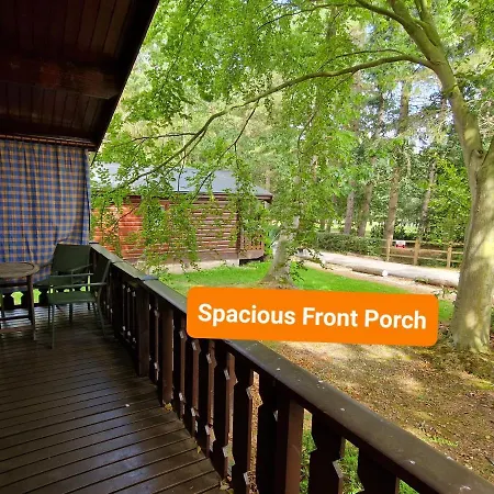 Pineshadow Lodge-Dog Friendly Kenwick Park Louth Louth  Exterior photo