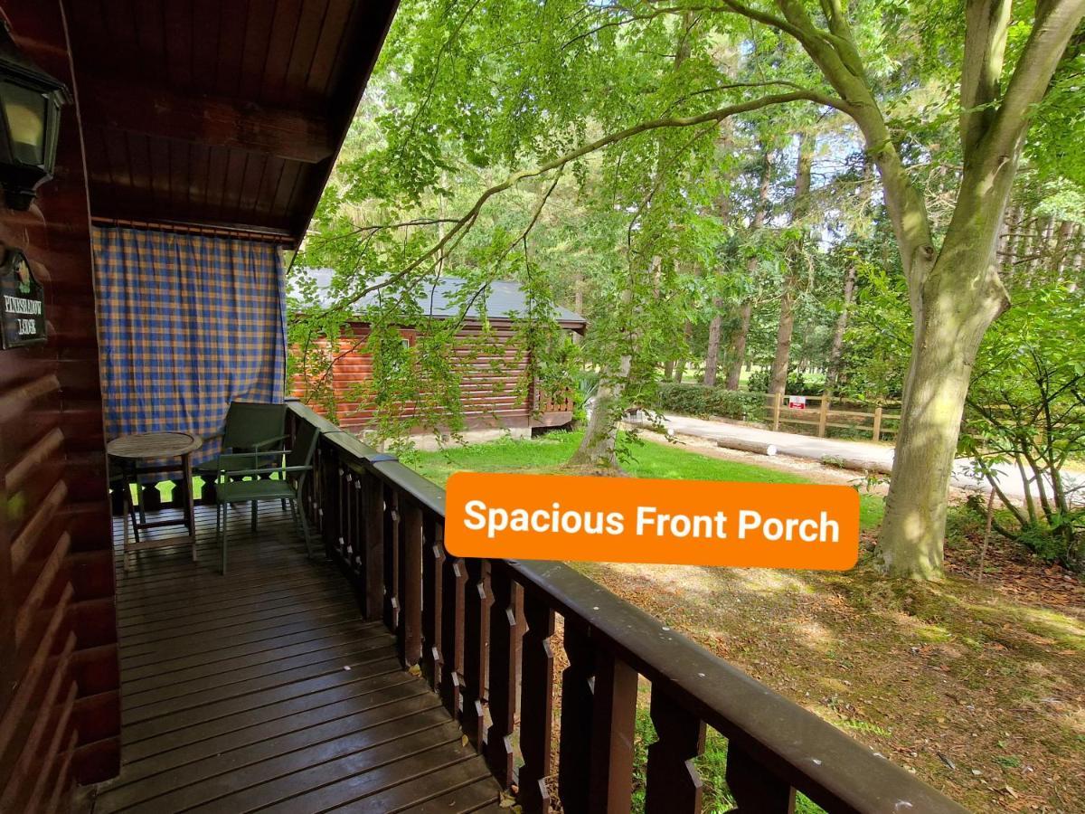 Pineshadow Lodge-dog Friendly Kenwick Park Louth Holiday home *