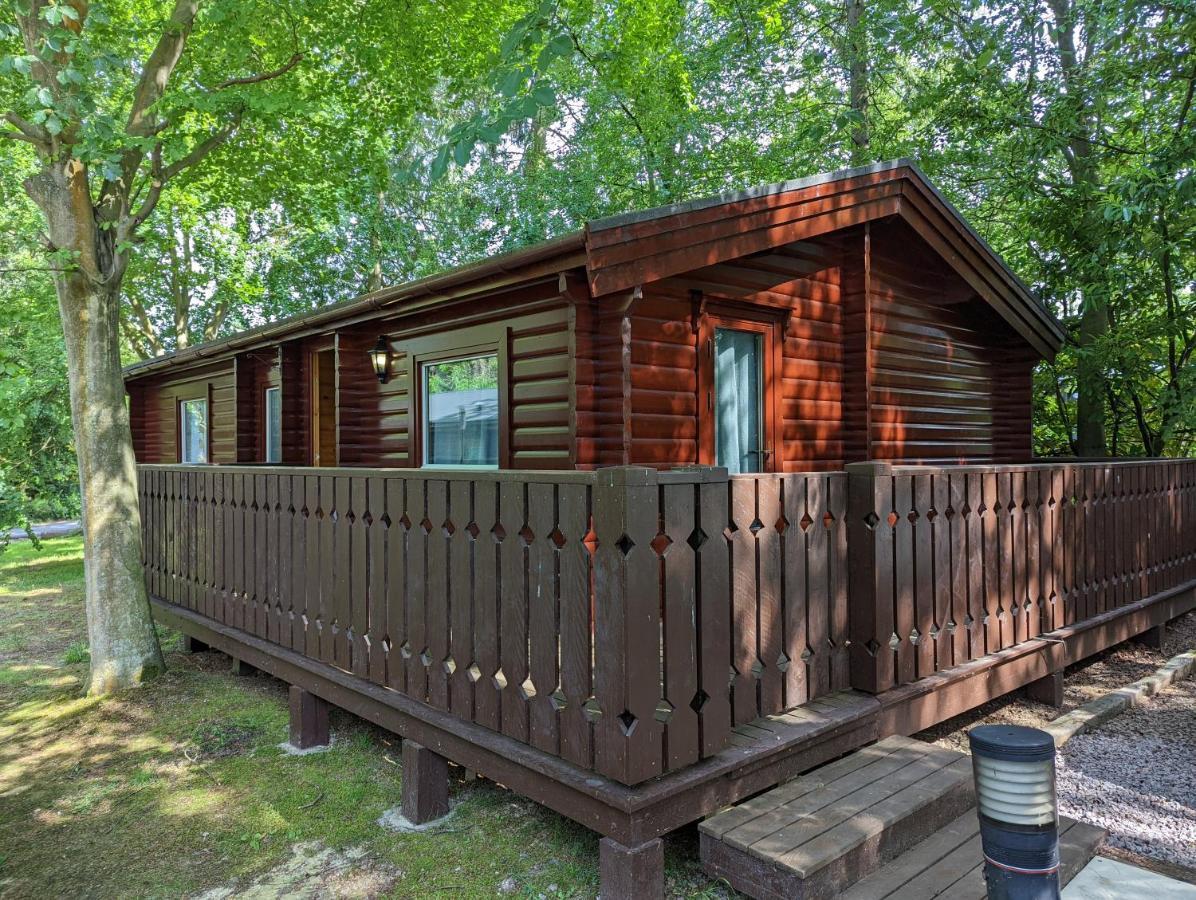 Pineshadow Lodge-dog Friendly Kenwick Park Louth *