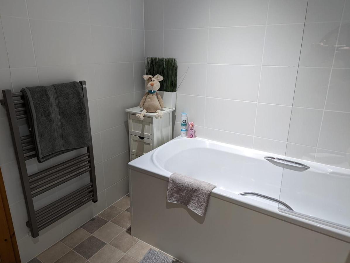 Pineshadow Lodge-dog Friendly Kenwick Park Louth * Louth (Lincolnshire)